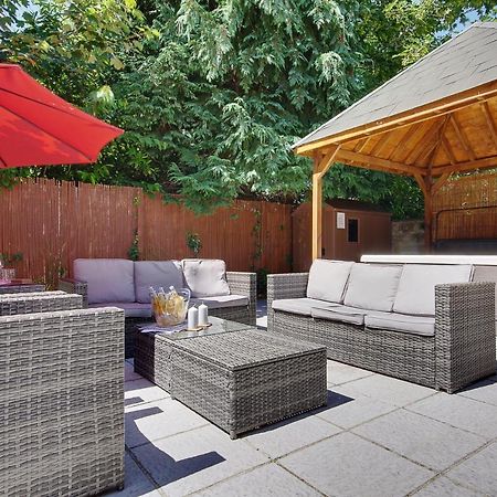 Cragside Villa With Hot Tub Bournemouth Ngoại thất bức ảnh